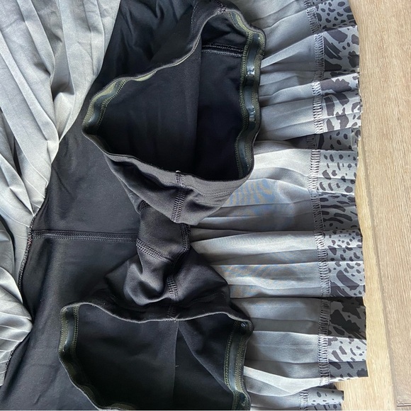 Lululemon Pleat To Street Skirt II
Watermark Slate Black size 6 - Picture 9 of 14